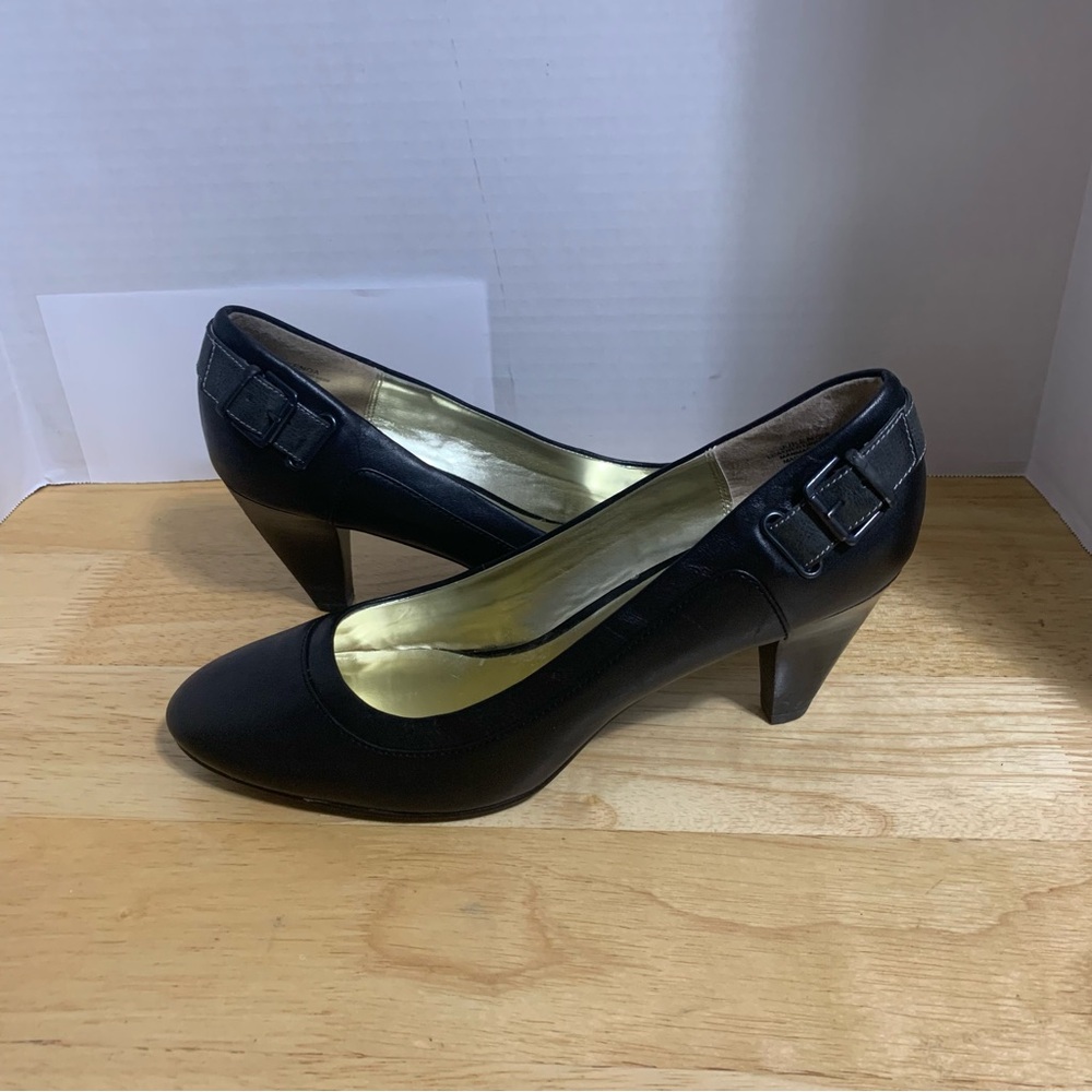 NINE & CO JJKENOA Pump Heels Shoes Black Satin Trim Slip On Women's Size 9.5M